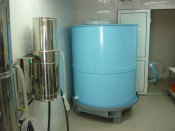 Резервуар чистой воды в лаборатории